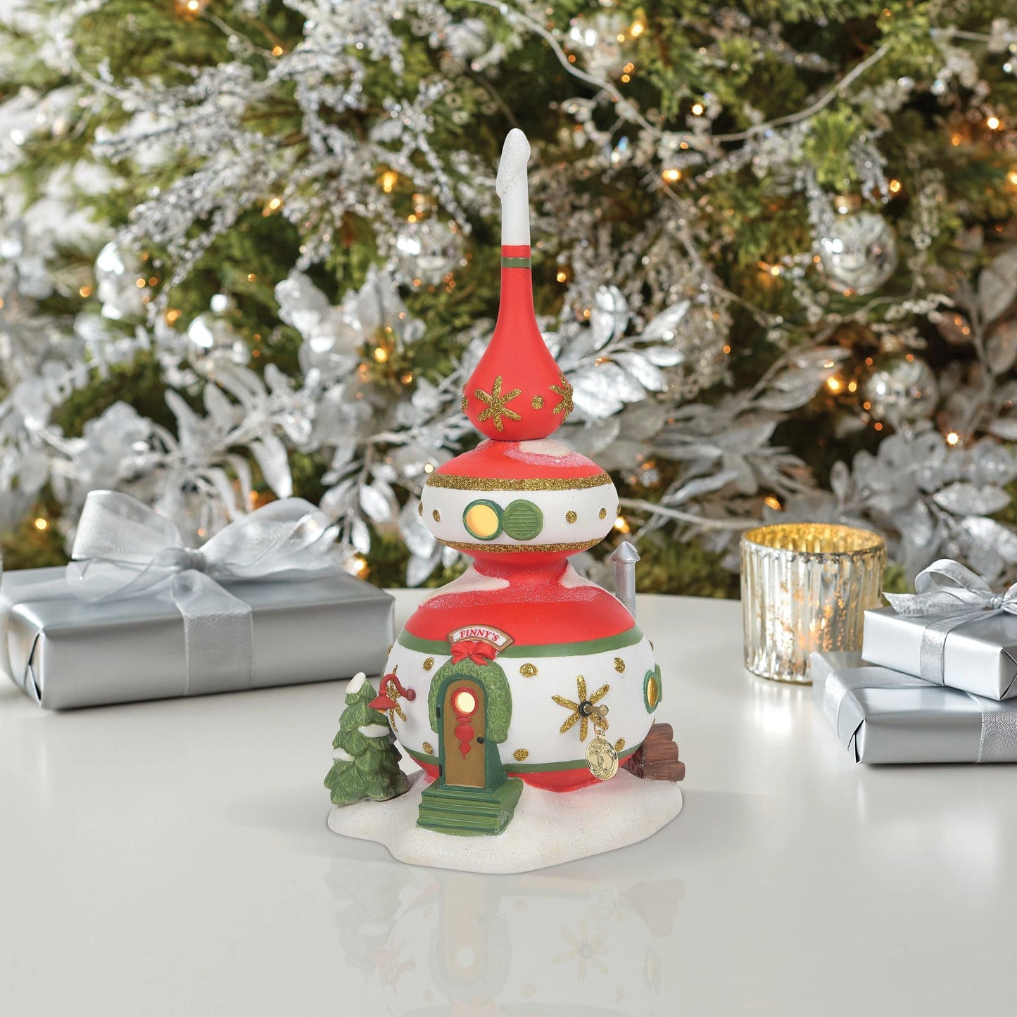 Finny's Ornament House